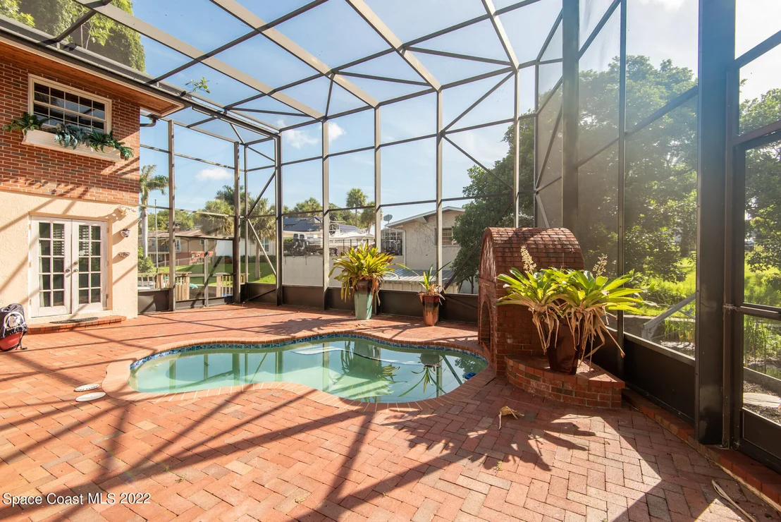 Photo of 935 Whitmire Drive