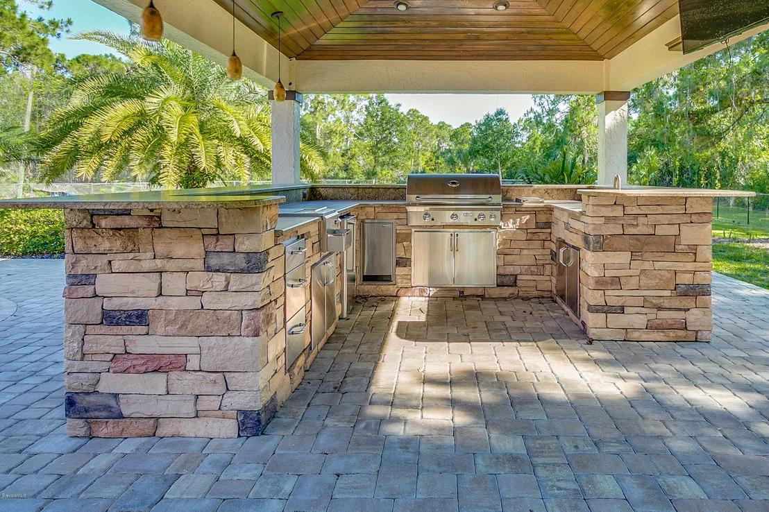 Photo of 4565 Lake Washington Road