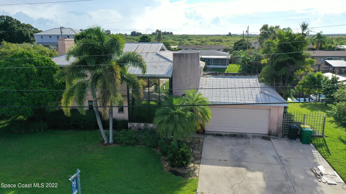 Photo of 825 Heron