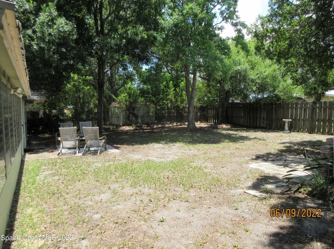 Photo of 2547 Locksley Road