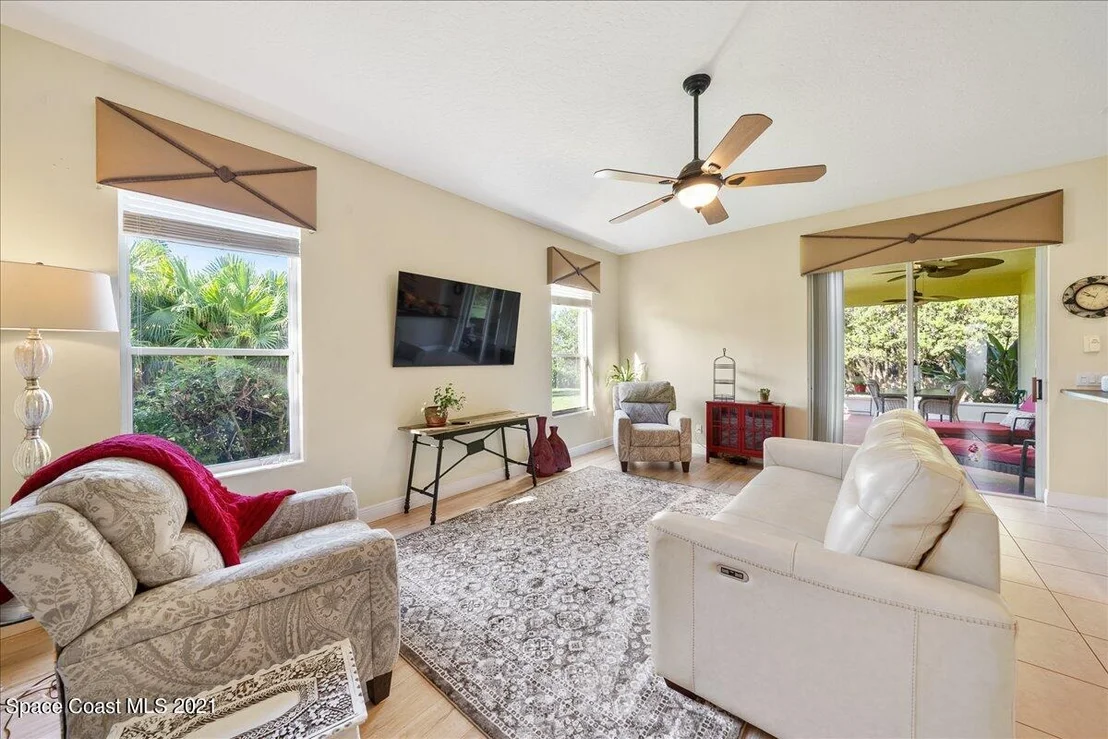 Photo of 1150 Spring Oak Drive