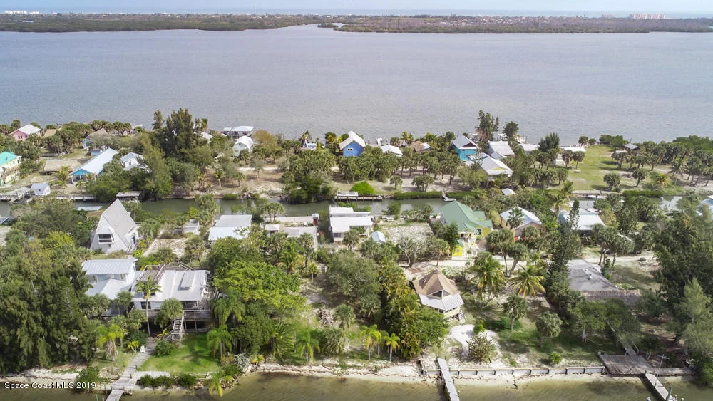 Photo of Unit A at 35 Vip Island