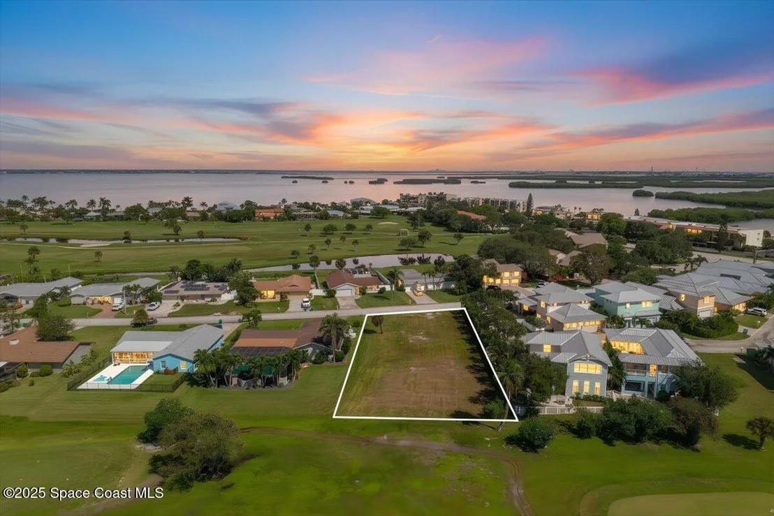 Photo of 10 Fairway Drive