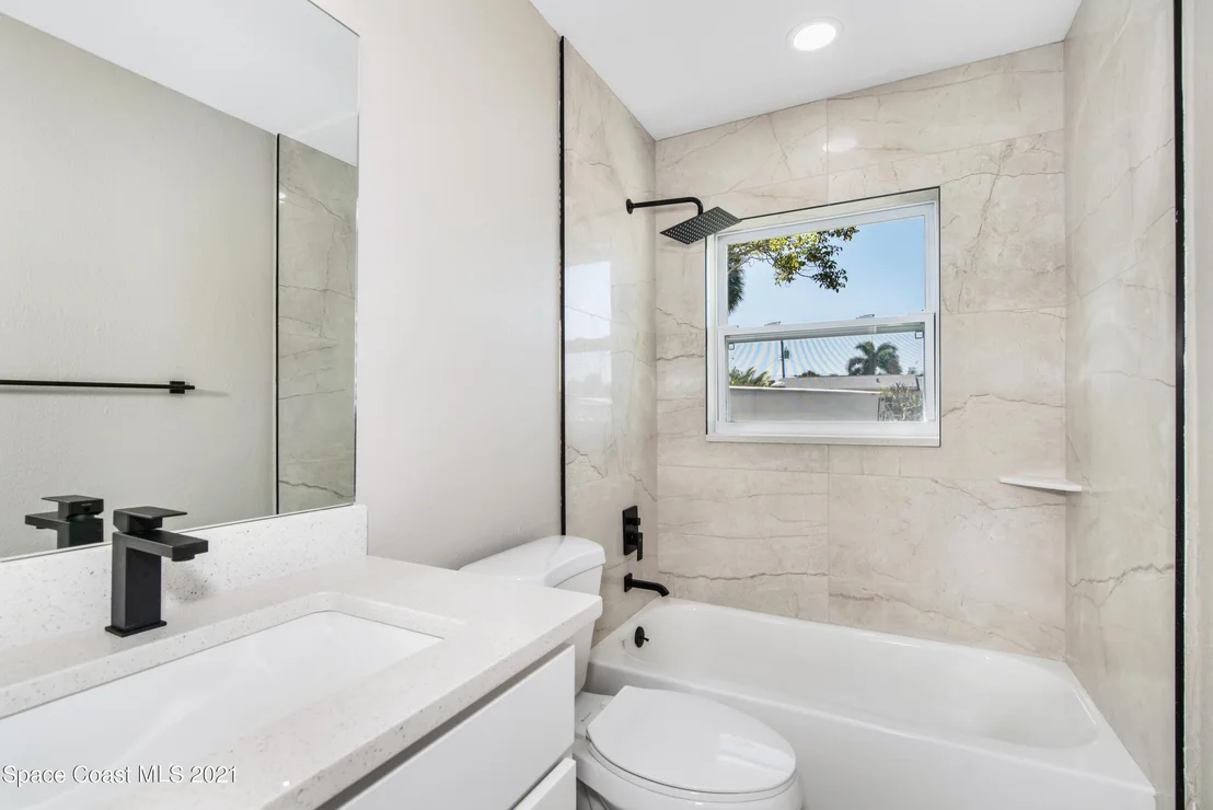 Photo of 175 Clairbourne Avenue