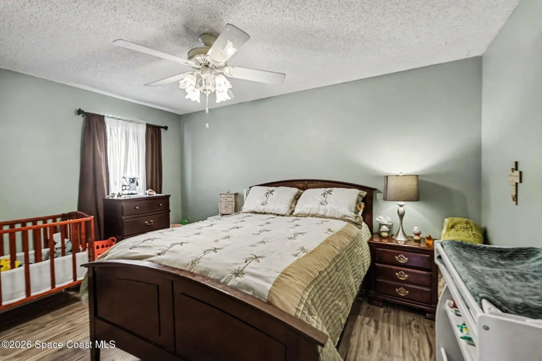Photo of 1216 White Oak Circle