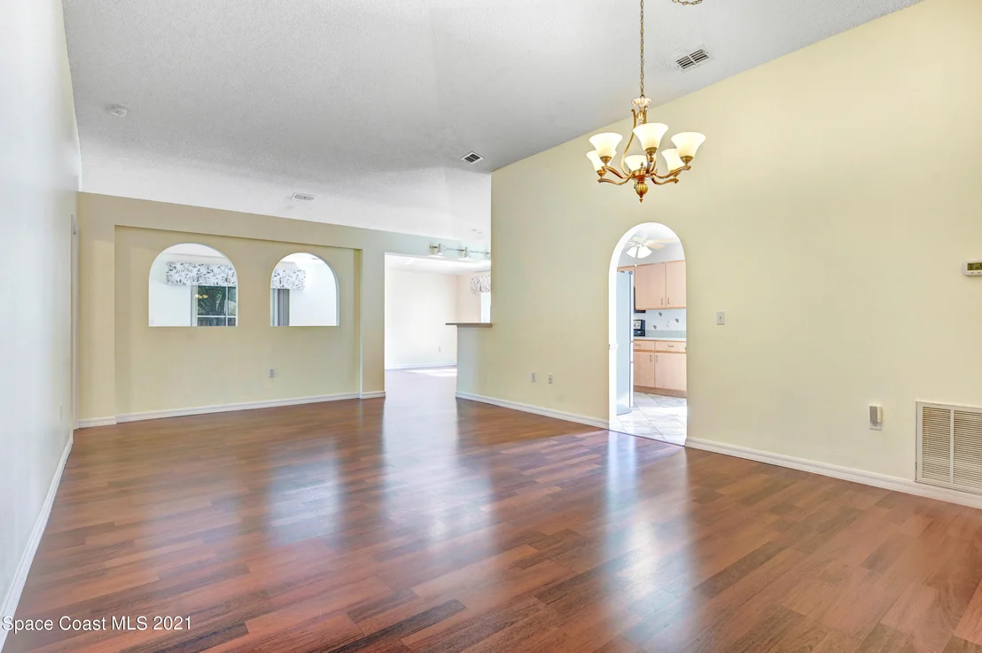 Photo of 295 Mcclain Drive