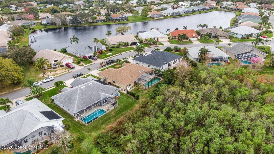 Photo of 1051 Fieldstone Drive