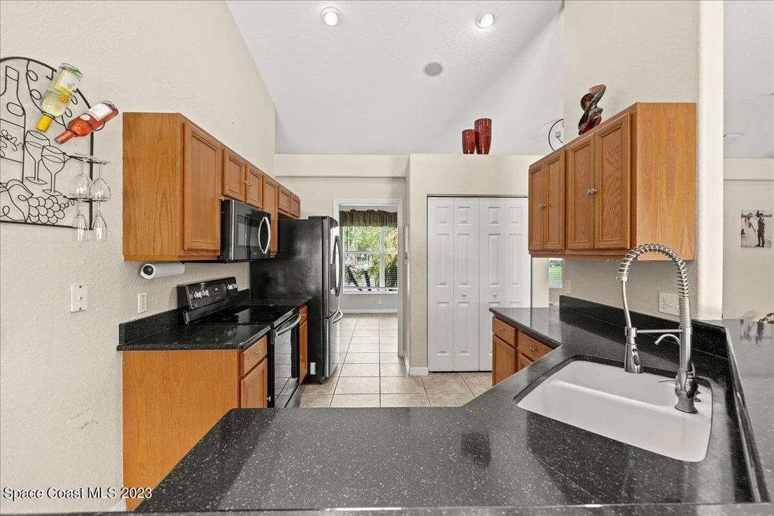 Photo of 704 La Veta Drive