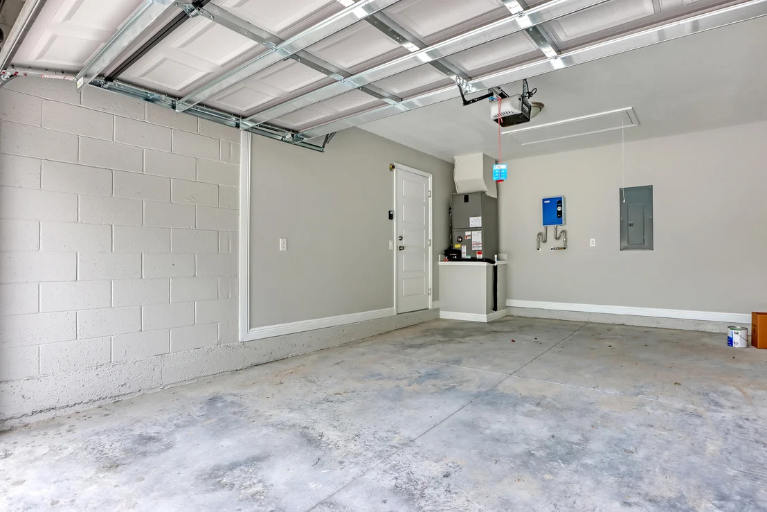 Photo of 5750 Palm Street