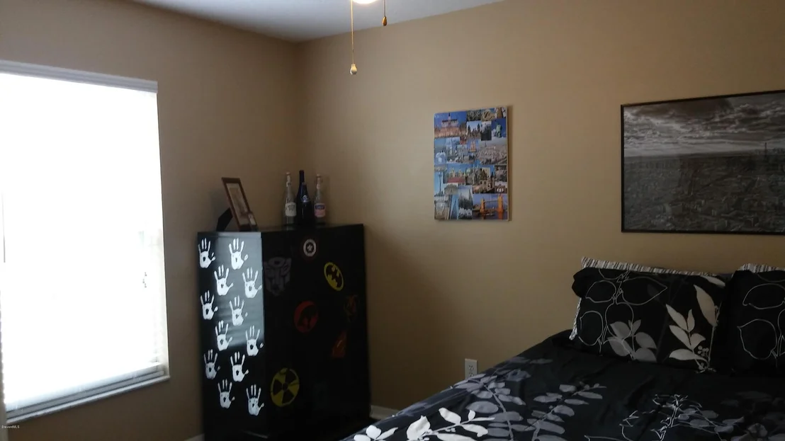 Photo of 975 Pelican Lane