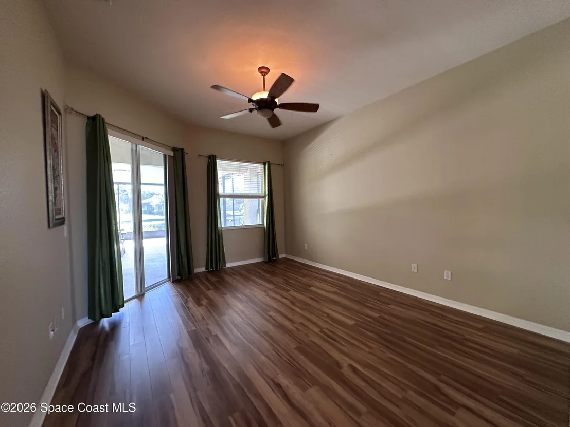 Photo of 883 Spring Oak Drive