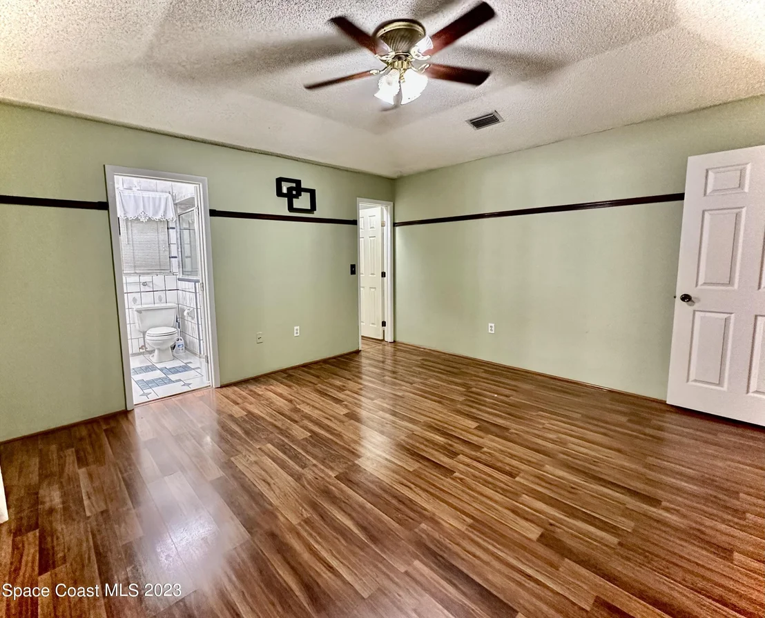 Photo of 4315 Curtis Boulevard