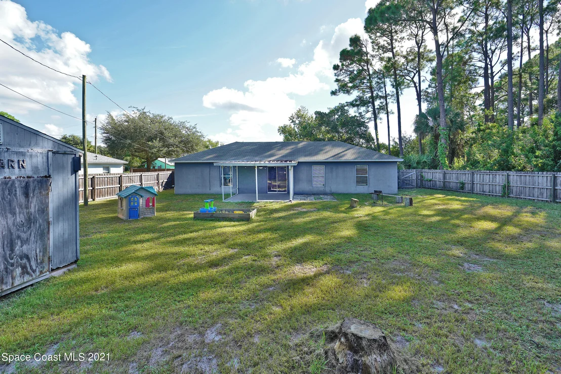 Photo of 905 Macco Road