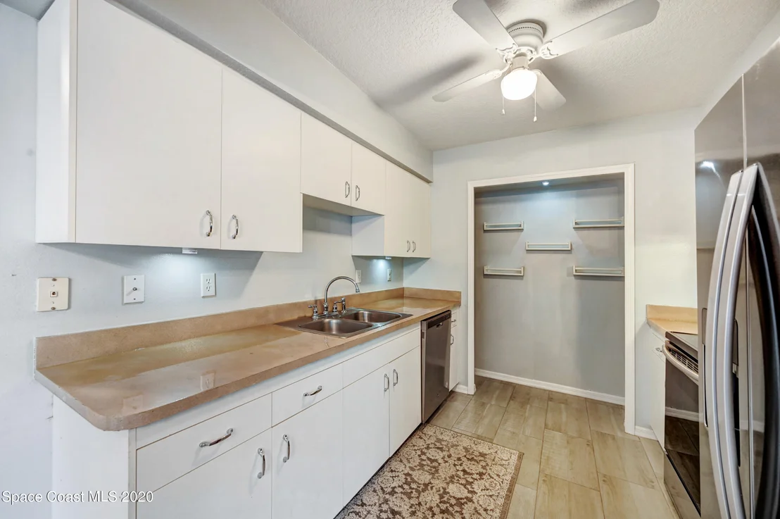 Photo of 892 Spirea Drive