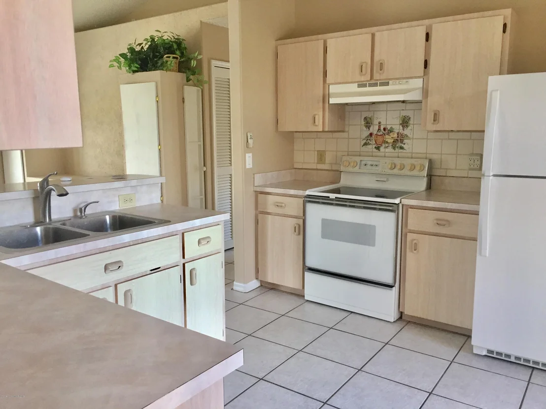 Photo of 916 Beryl Drive