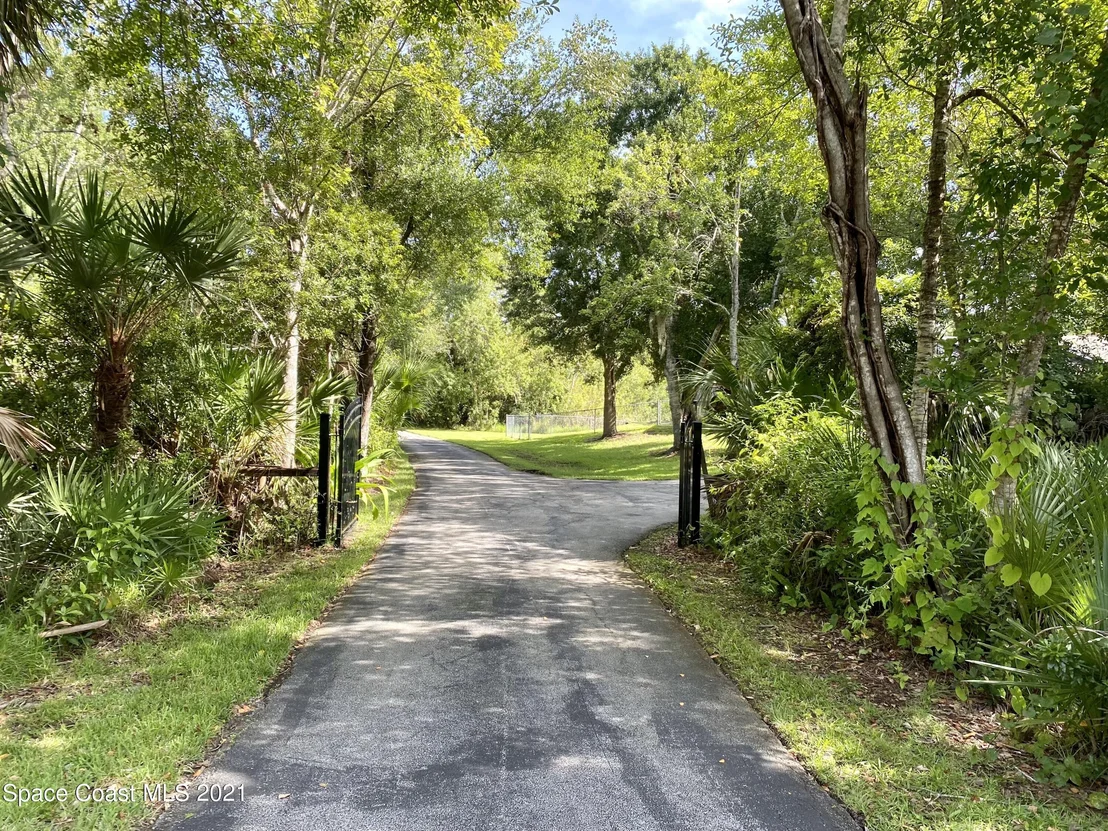 Photo of 4240 Deerwood Trail