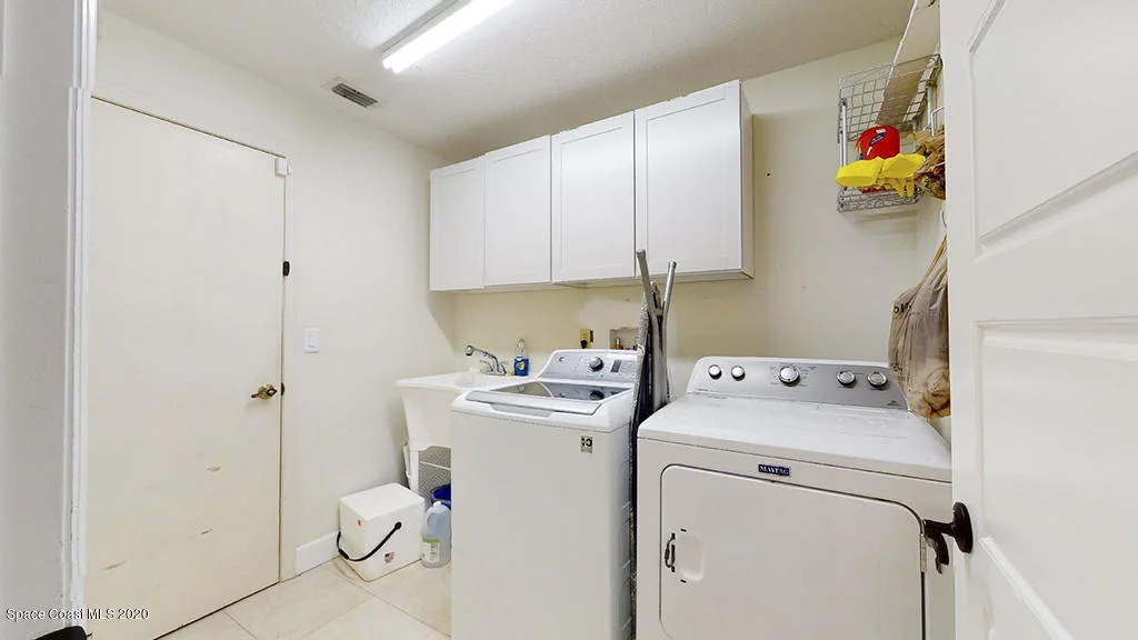 Photo of 214 Jeannie Drive