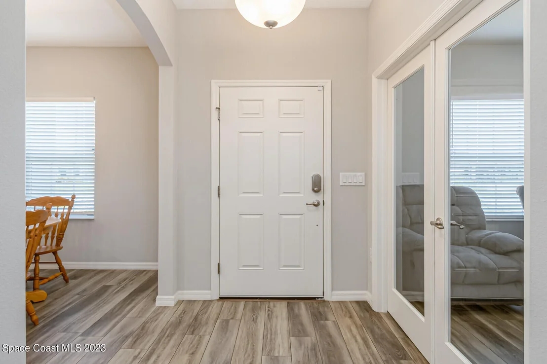 Photo of 8512 Laguna Circle