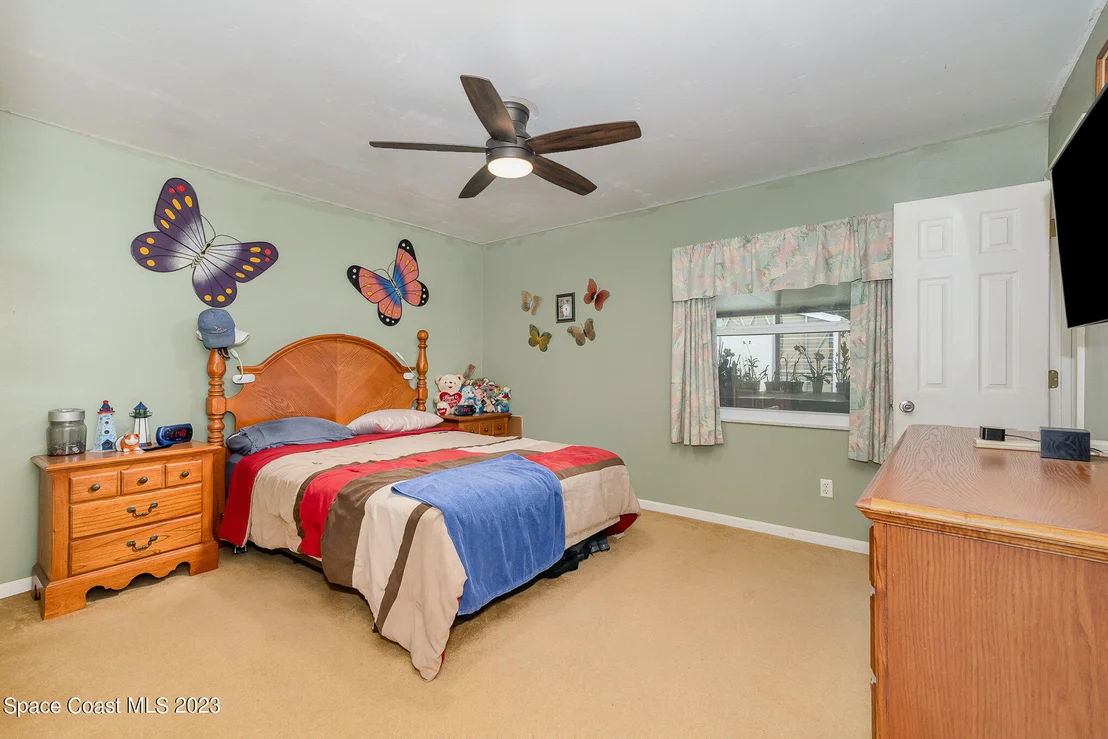 Photo of 5140 Everett Street