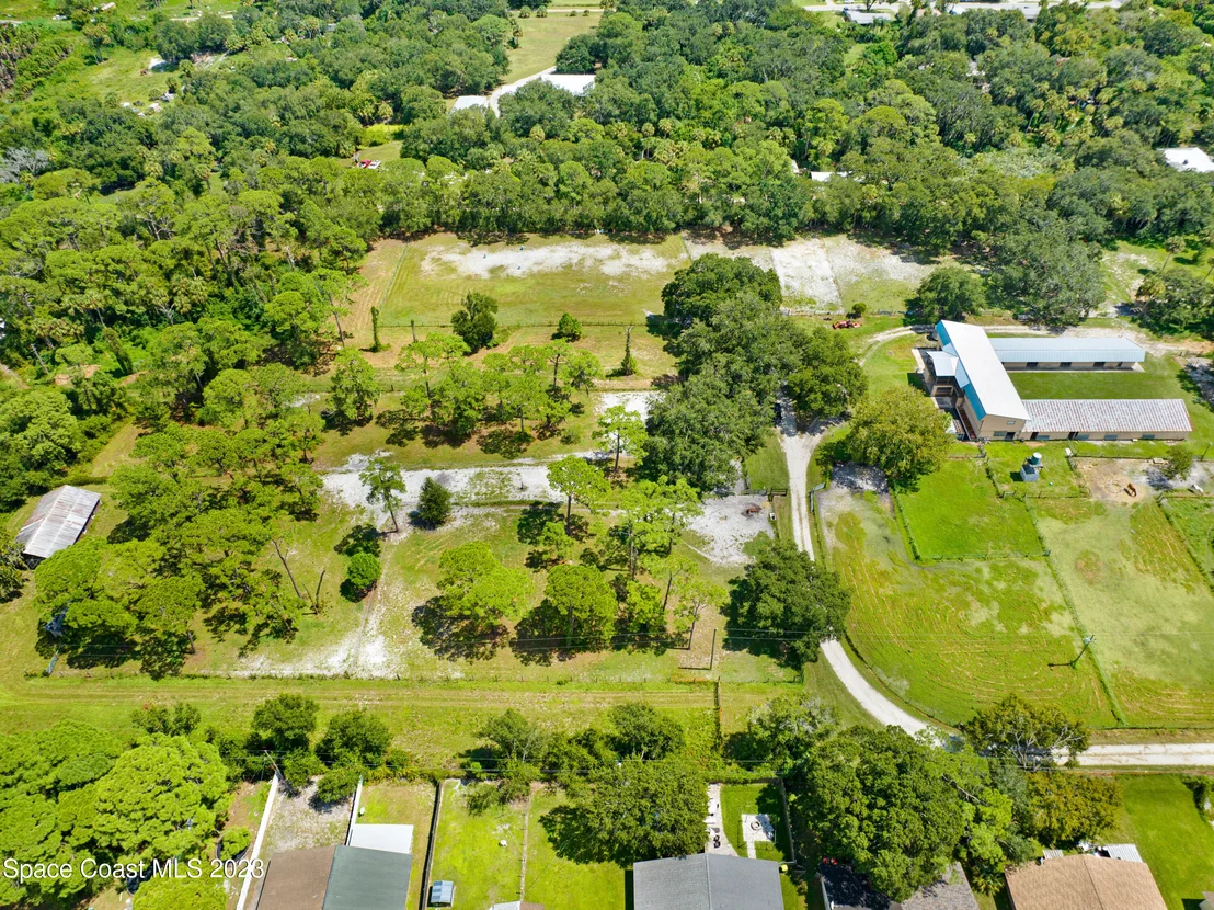 Photo of 2150 Lake Drive