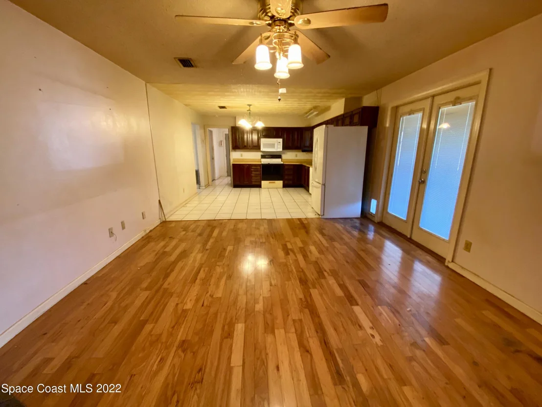 Photo of 3965 Oakland Street