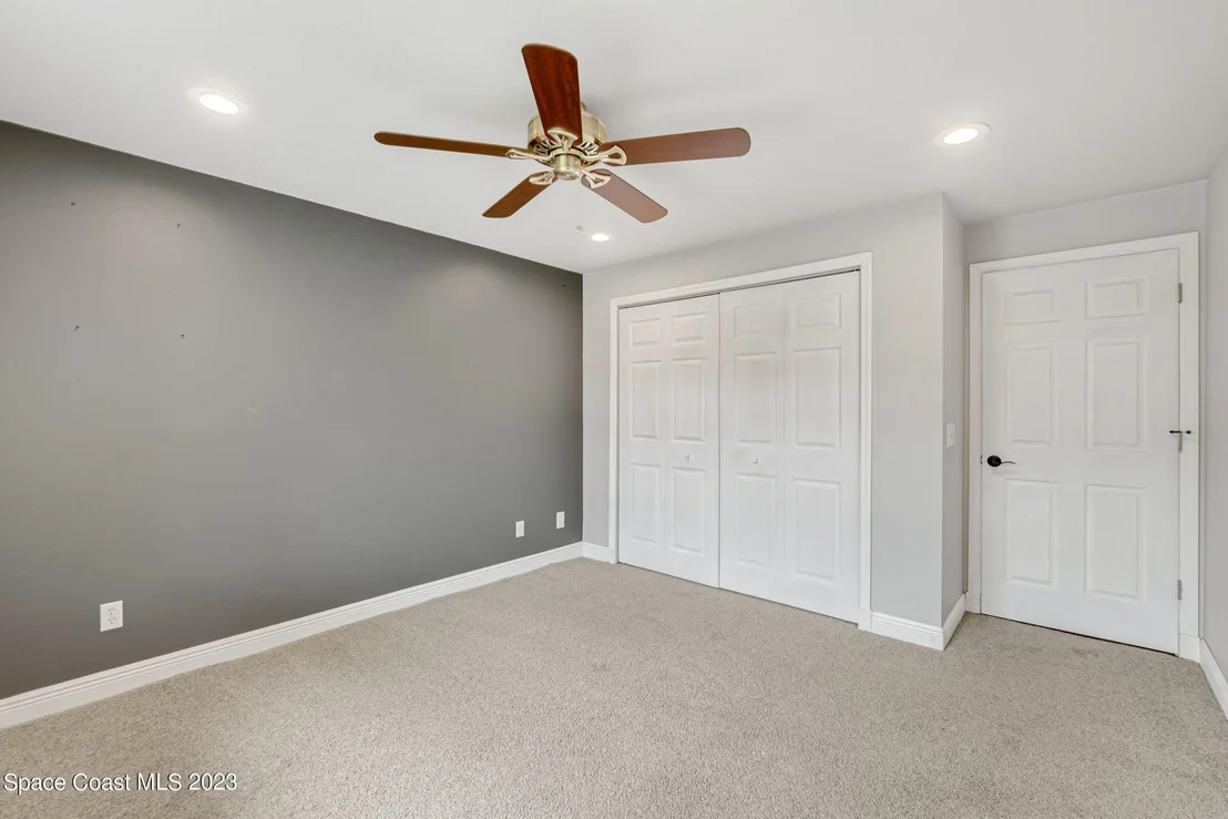Photo of 1718 Bruman