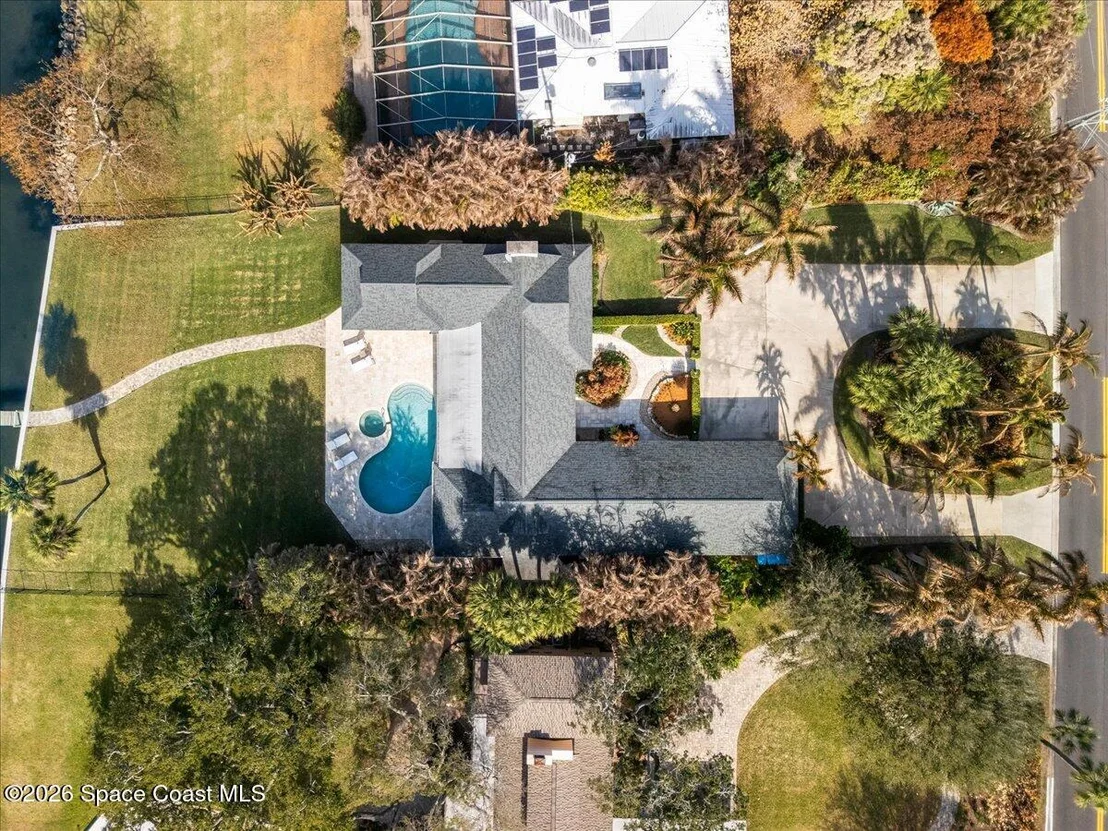 Photo of 408 Riverside Drive