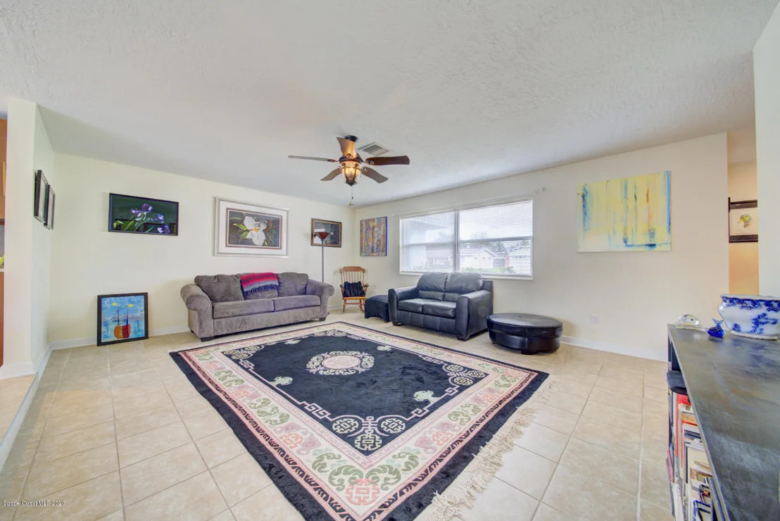 Photo of 907 Jefferson Road