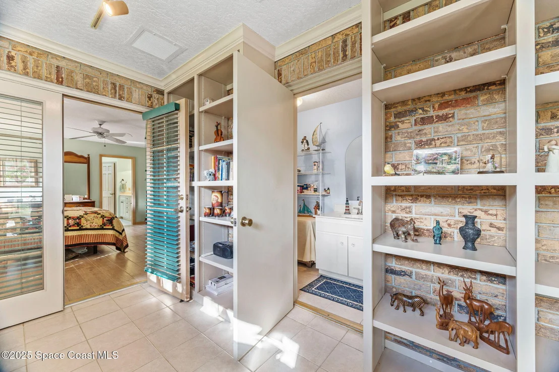 Photo of 1392 Silver Lake Drive