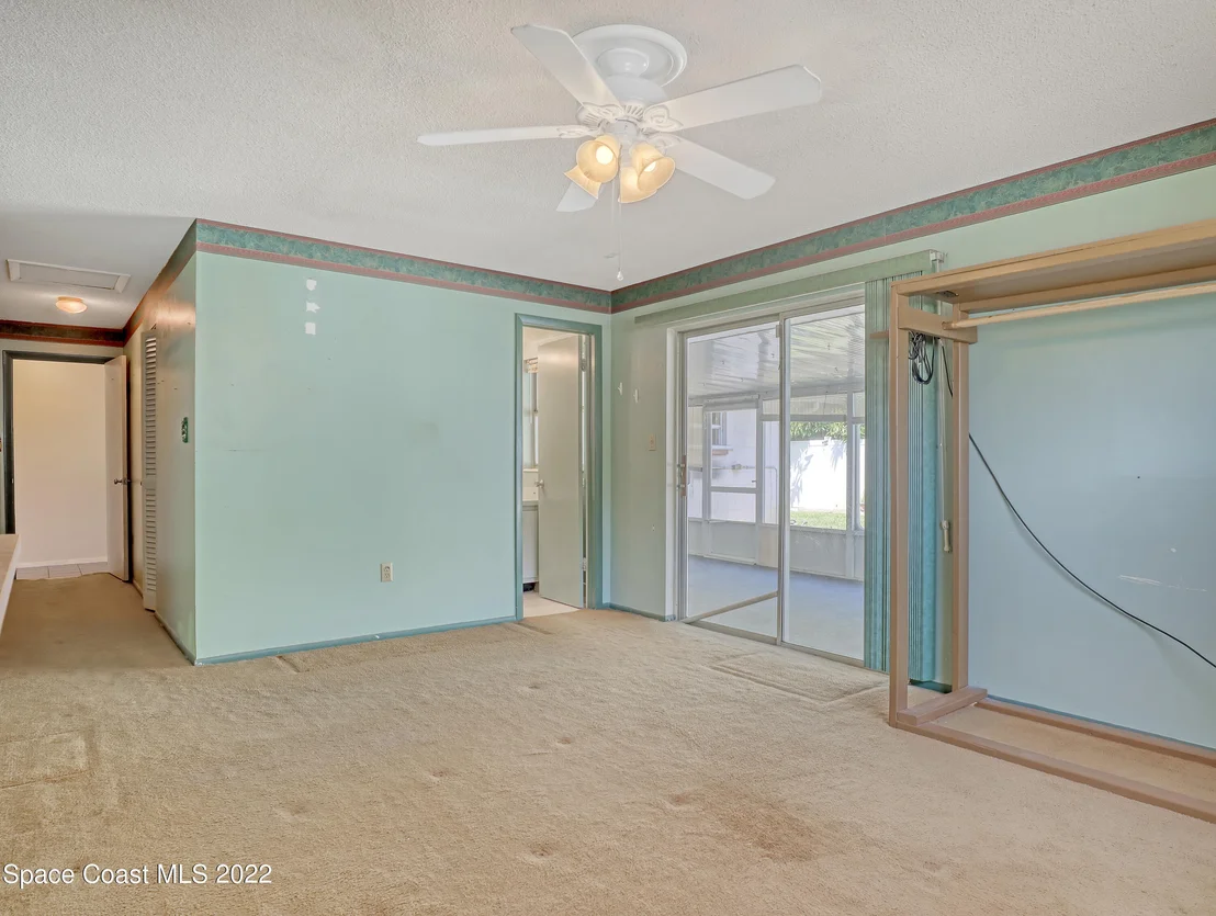 Photo of 916 Kings Post Road