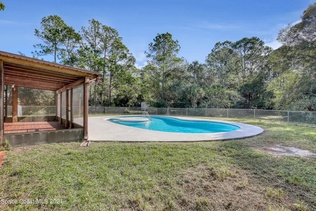 Photo of 2502 Meadow Lane