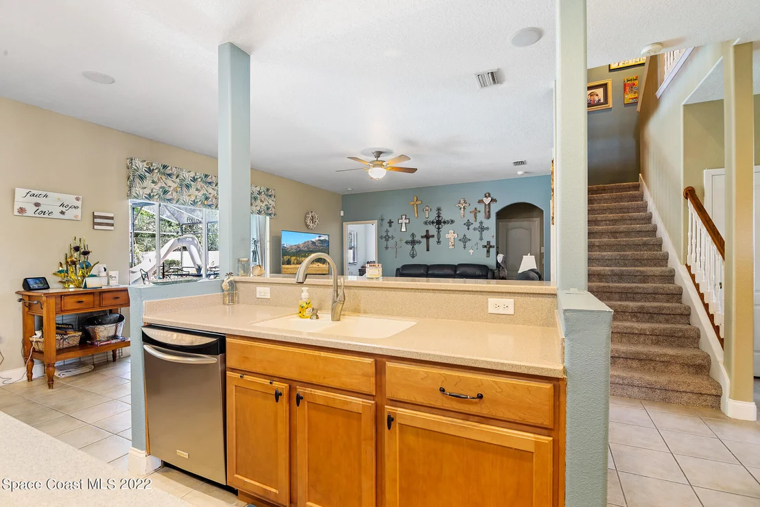 Photo of 1700 Bridgeport Circle