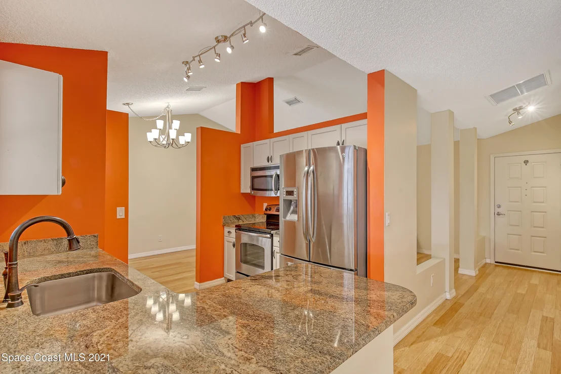 Photo of 649 Sandpiper Circle
