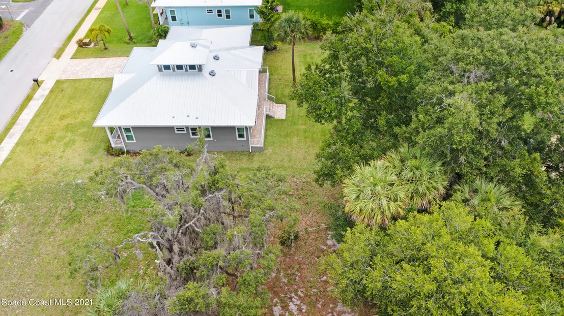 Photo of 2215 Bryan Street