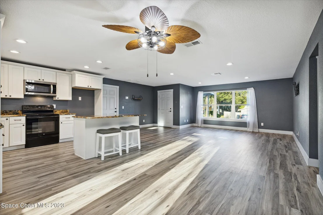 Photo of 10 Spring Way