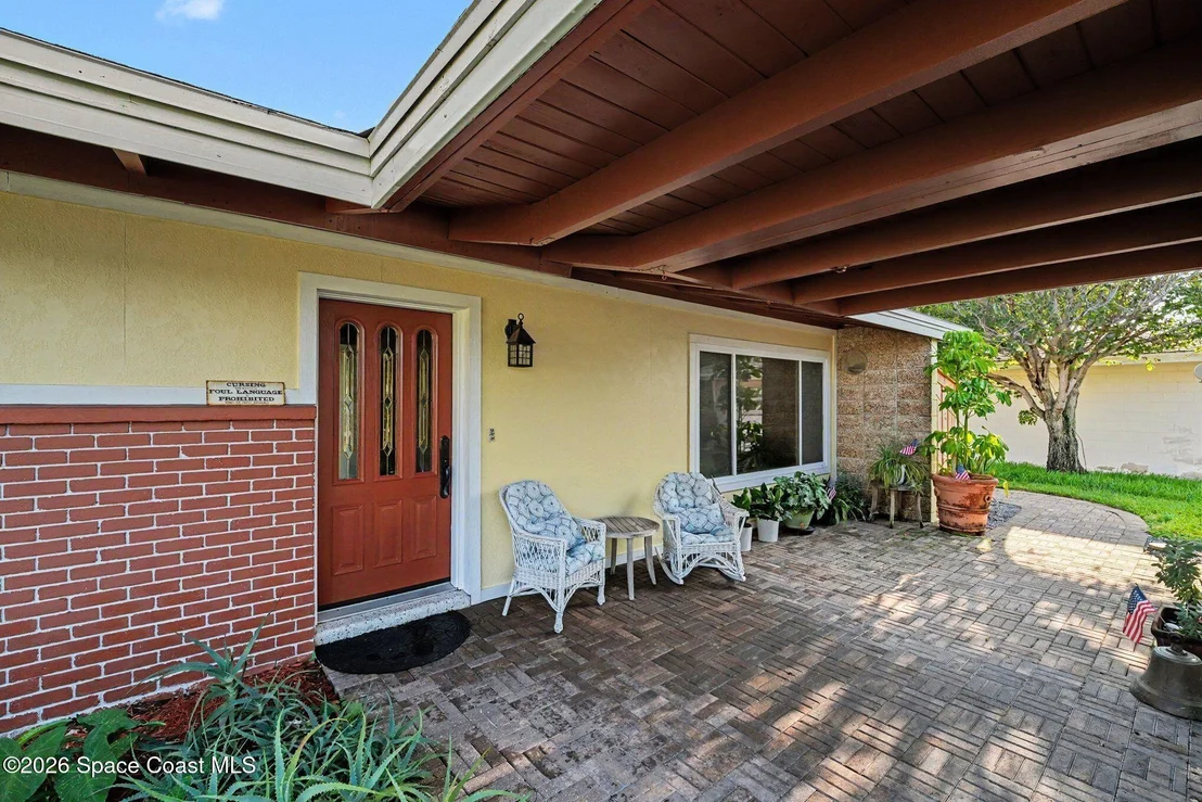 Photo of 459 Angelo Lane