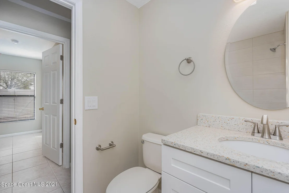 Photo of Unit 103 at 950 Luminary Circle