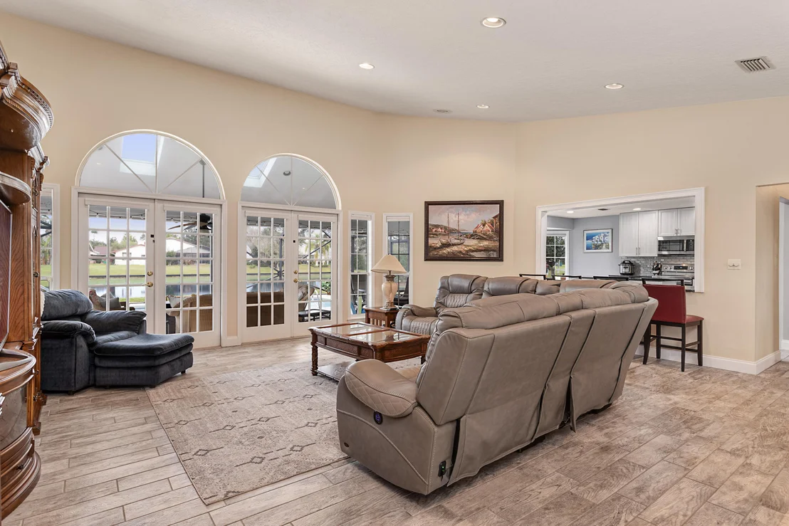 Photo of 1371 Silver Lake Drive