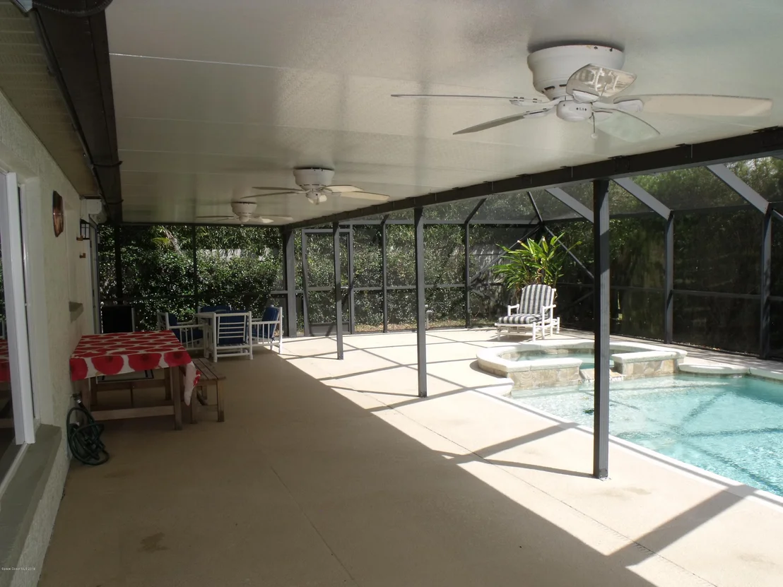 Photo of 909 Jamestown Drive
