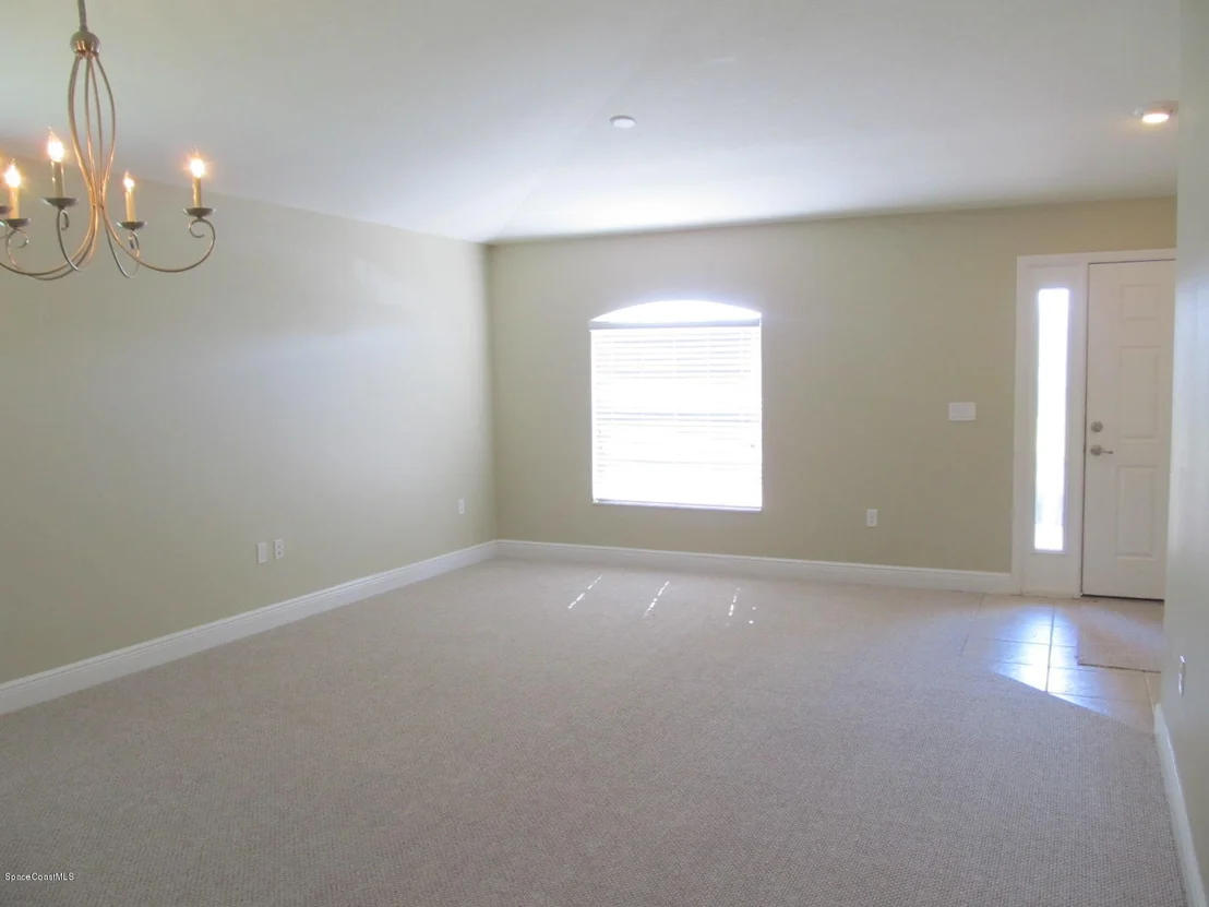 Photo of 653 Rangewood Drive SE