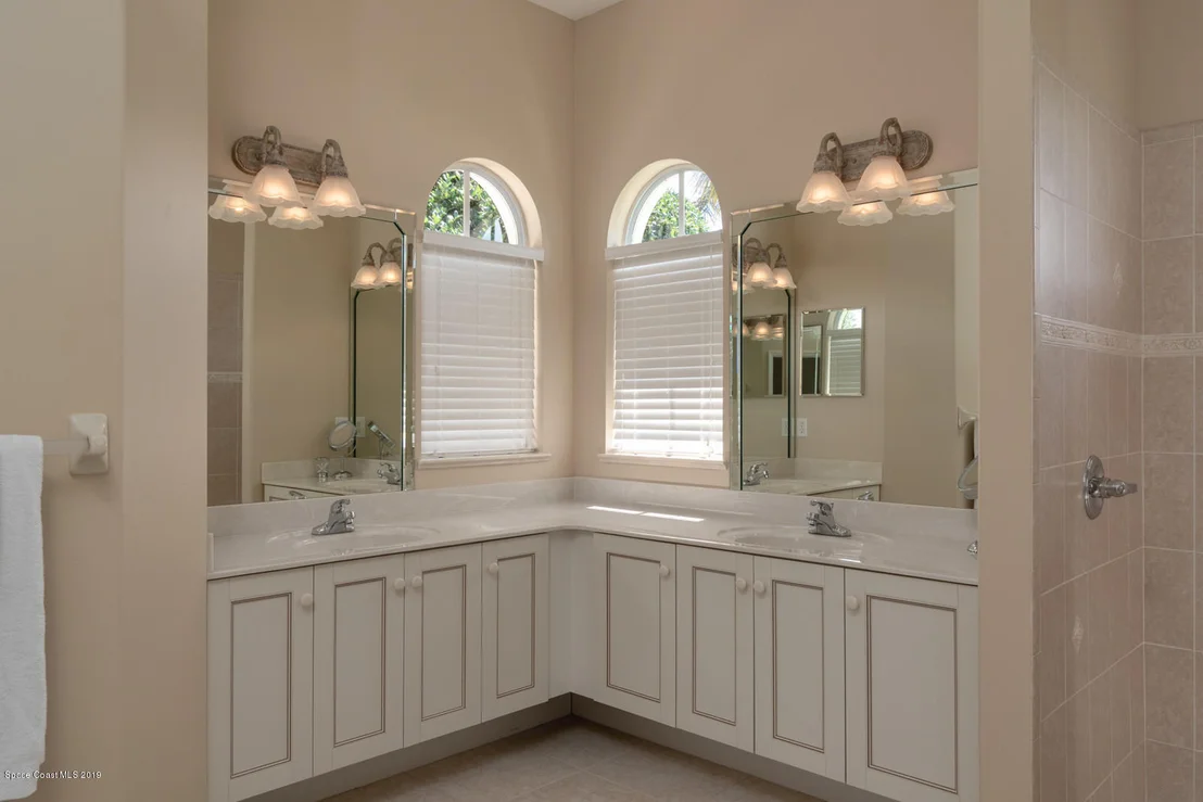 Photo of 1558 Auburn Lakes Drive