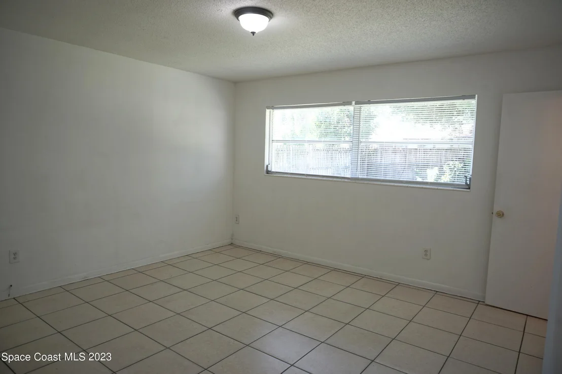 Photo of 748 Angle Street NE