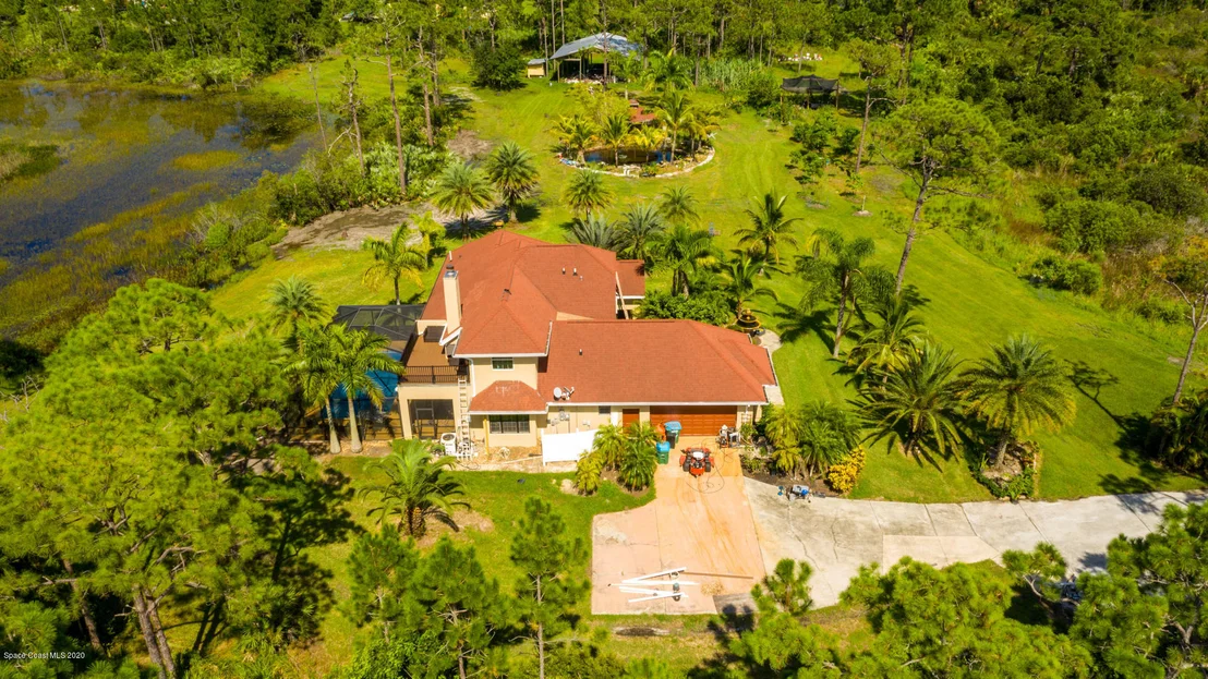 Photo of 1460 Grant Road