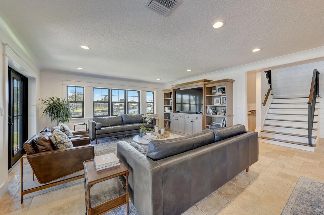 Photo of 451 River View Lane