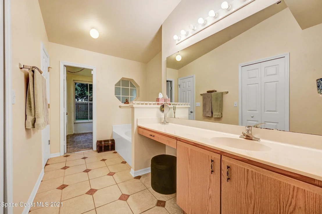 Photo of 295 Mcclain Drive