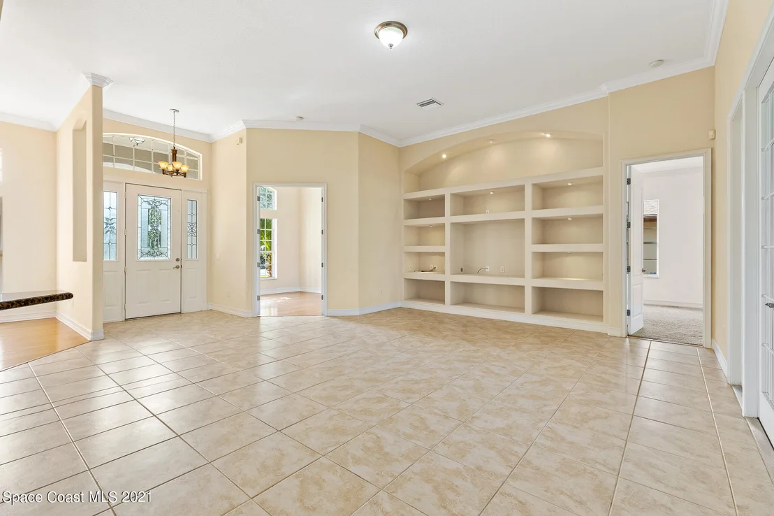 Photo of 869 Seven Gables Circle SE
