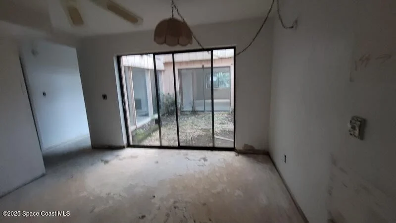 Photo of 443 Myrtlewood Road