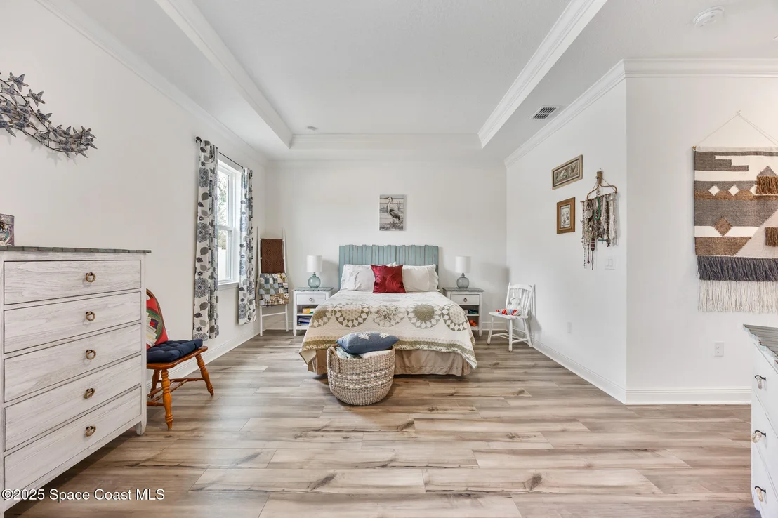 Photo of 880 Covington Court