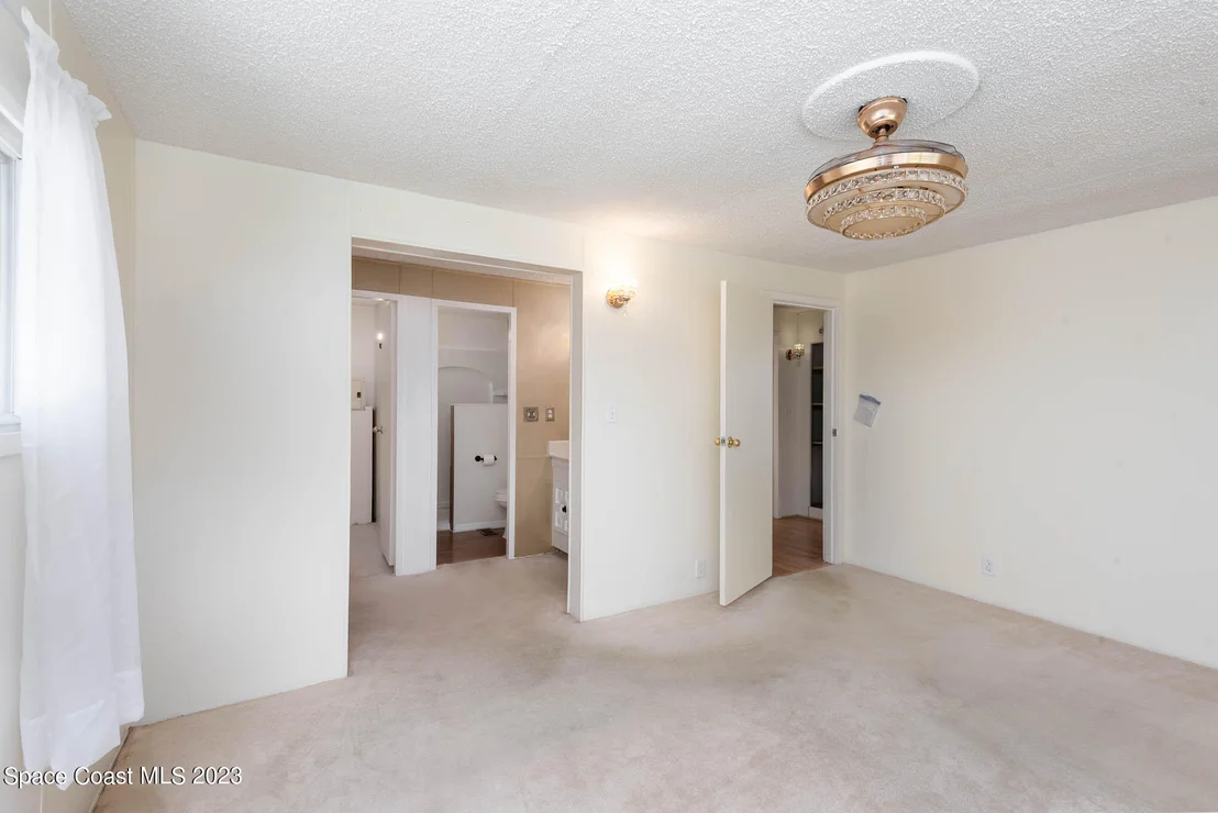 Photo of 19 Annette Drive