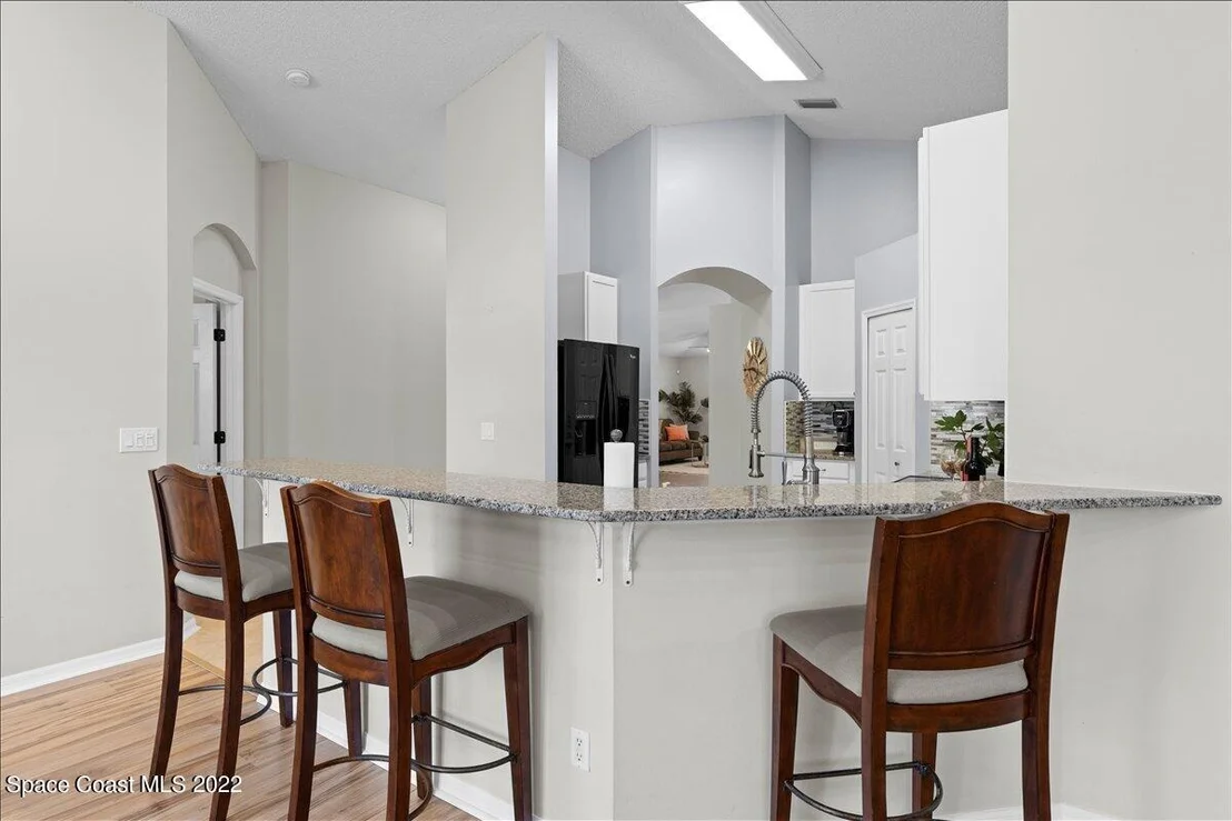 Photo of 890 Shaw Circle